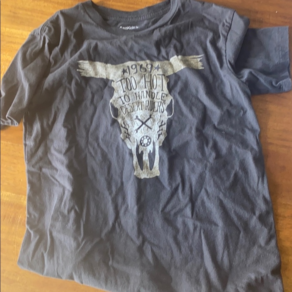 Gap tee